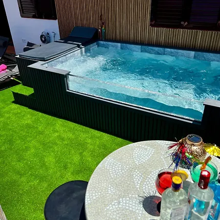 Puerto Rico In Front Of The Shopping Center With Private Heated Saltwater Jacuzzi Pool & Arcade Games Villa